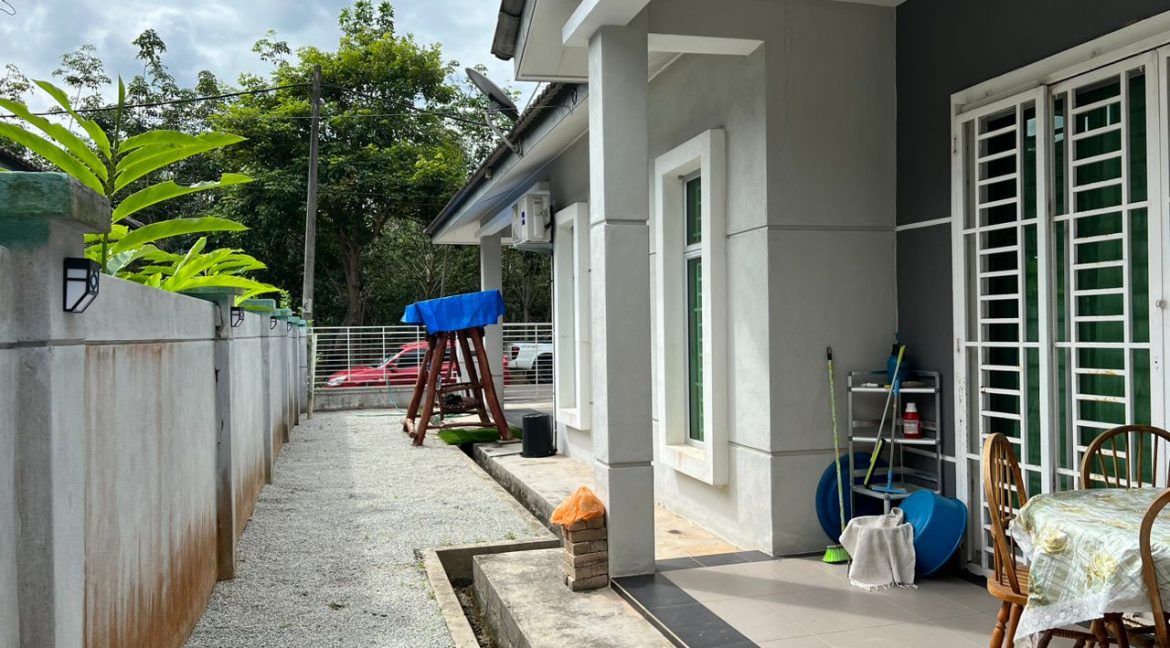 Ejen Hartanah Melaka Semi-D 1 Tingkat Taman Sungai Rambai Indah Melaka_Ejen Rumah Melaka Hairil Wahiri_GuruHartanah 3