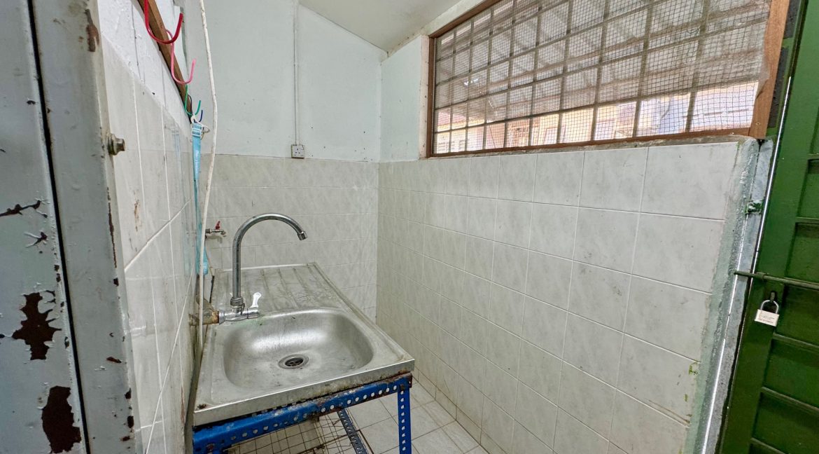 Ejen Hartanah Melaka Teres 1 Taman Melawis Bukit Beruang Melaka Tengah_Ejen Rumah Melaka Hairil Wahiri_11