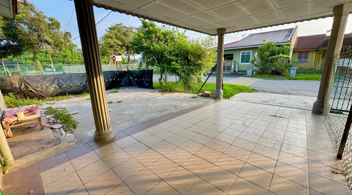 Ejen Hartanah Melaka Teres 1 Taman Melawis Bukit Beruang Melaka Tengah_Ejen Rumah Melaka Hairil Wahiri_4