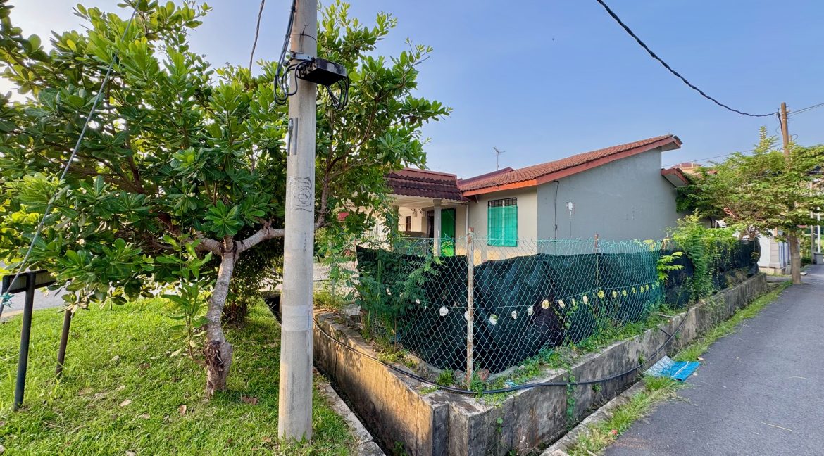 Ejen Hartanah Melaka Teres 1 Taman Melawis Bukit Beruang Melaka Tengah_Ejen Rumah Melaka Hairil Wahiri_5