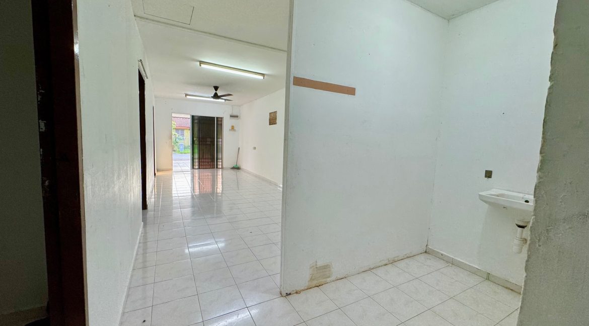 Ejen Hartanah Melaka Teres 1 Taman Melawis Bukit Beruang Melaka Tengah_Ejen Rumah Melaka Hairil Wahiri_8