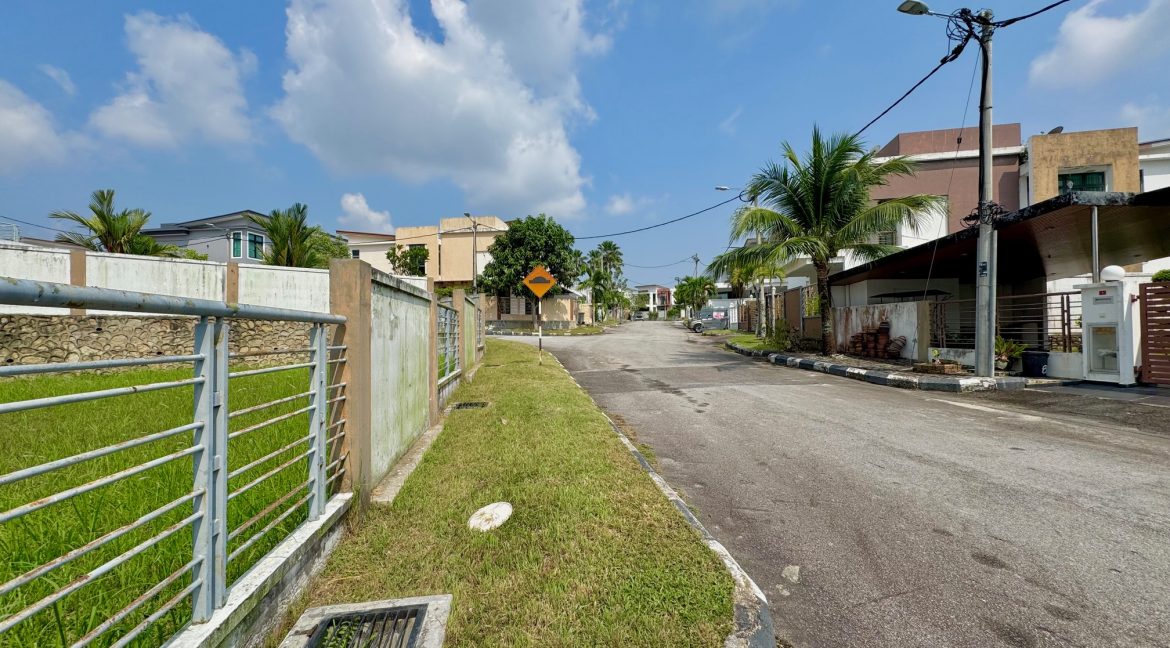 Ejen Hartanah Melaka Semi-D 2 Tingkat Vista Kirana Ayer Keroh_Ejen Rumah Ayer Keroh Melaka Hairil Wahiri_21