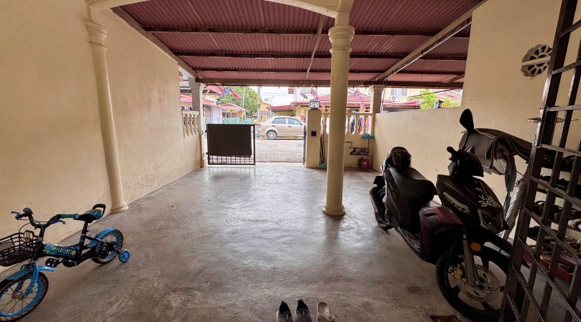 Ejen Hartanah Taman Tamby Chik Karim Teres 2 Tingkat Melaka_Ejen Hartanah Batu Berendam Melaka Hairil Wahiri_3