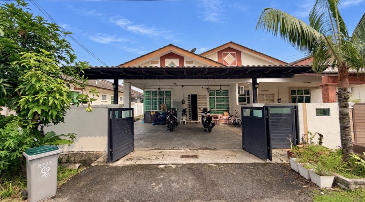 Rumah Untuk Dijual Taman Tangga Batu Perdana Tanjong Kling Melaka Semi D 1 Tingkat_Ejen Rumah Tangga Batu Melaka