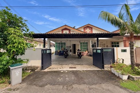 Rumah Untuk Dijual Taman Tangga Batu Perdana Tanjong Kling Melaka Semi D 1 Tingkat_Ejen Rumah Tangga Batu Melaka